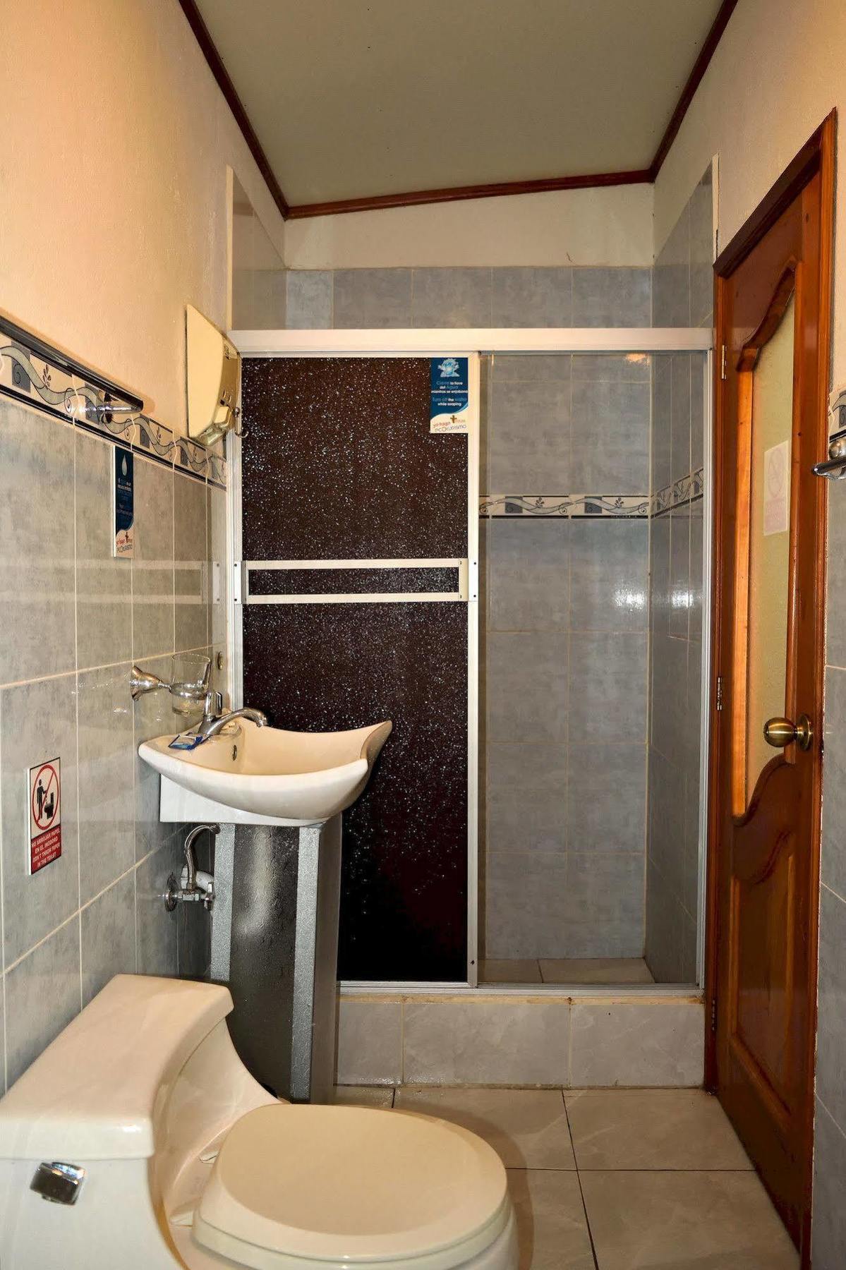 Hostal Cormorant Flightless Puerto Ayora (Galapagos Islands) Exterior foto