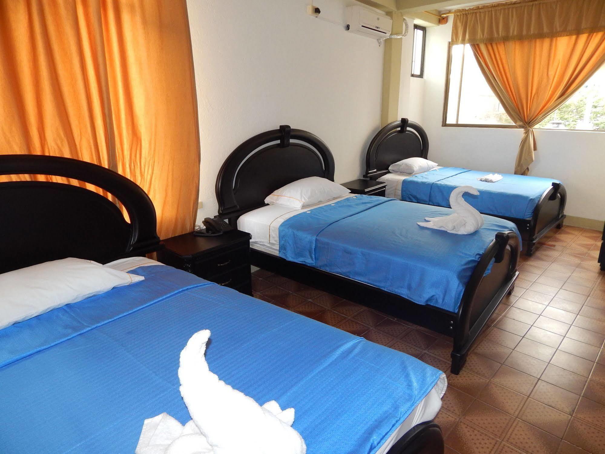Hostal Cormorant Flightless Puerto Ayora (Galapagos Islands) Exterior foto