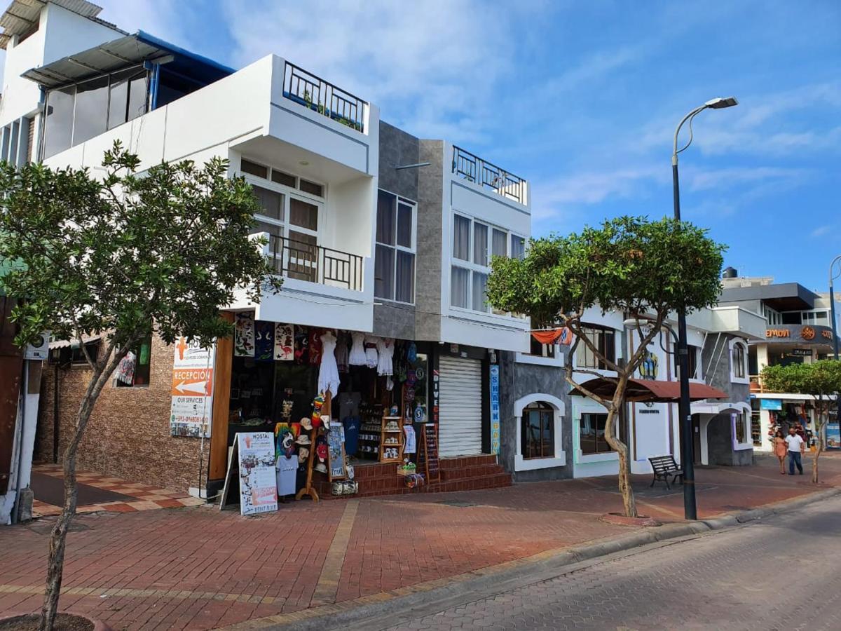 Hostal Cormorant Flightless Puerto Ayora (Galapagos Islands) Exterior foto